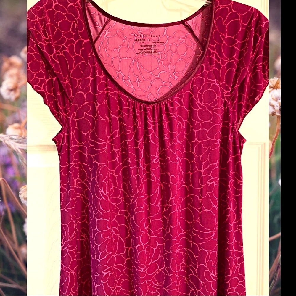 🍓2/$10🍓😃❕ Alfani Intimates red pink floral rose soft nightgown M